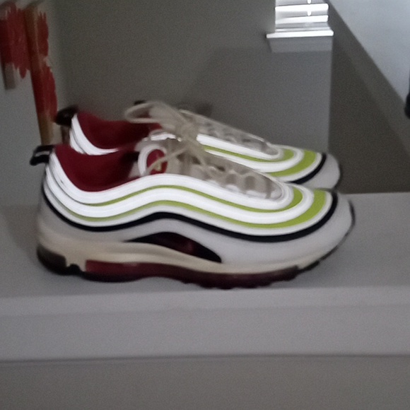 Getting ready for new items - Picture 2 of 4